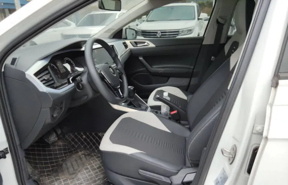 2021 Haval H6 1.5T 169HP L4 7DCT,autocango,china used car exporter,china ev exporter,chinese used car exporter,chinese used ev exporter