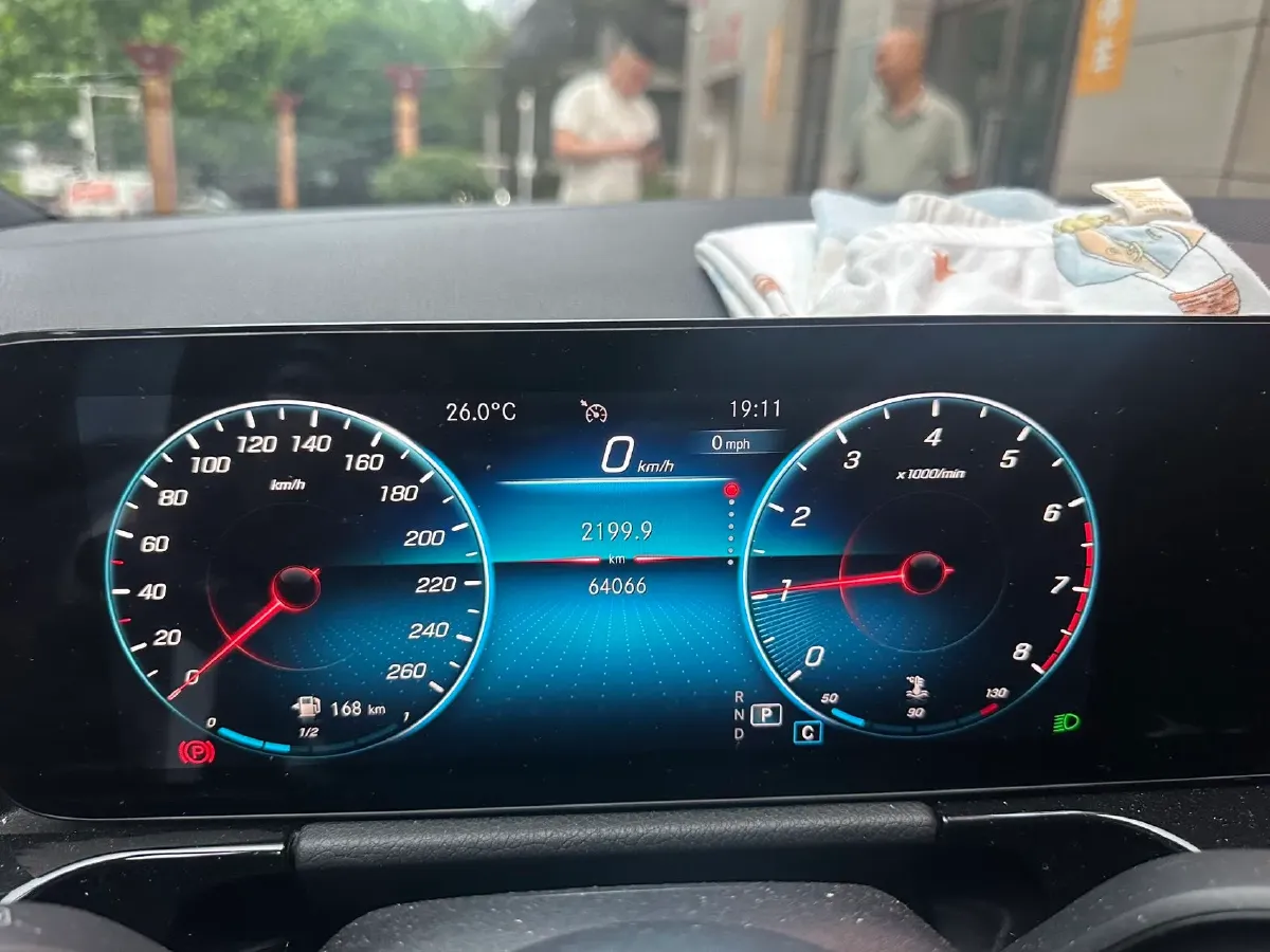 2020 Mercedes-Benz GLA Class 1.3T 163HP L4 7DCT,autocango,china used car exporter,china ev exporter,chinese used car exporter,chinese used ev exporter