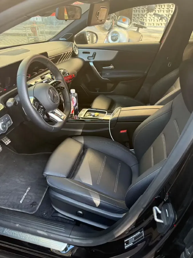 2025 Mercedes-Benz A AMG 2.0T 306HP L4 8DCT,autocango,china used car exporter,china ev exporter,chinese used car exporter,chinese used ev exporter