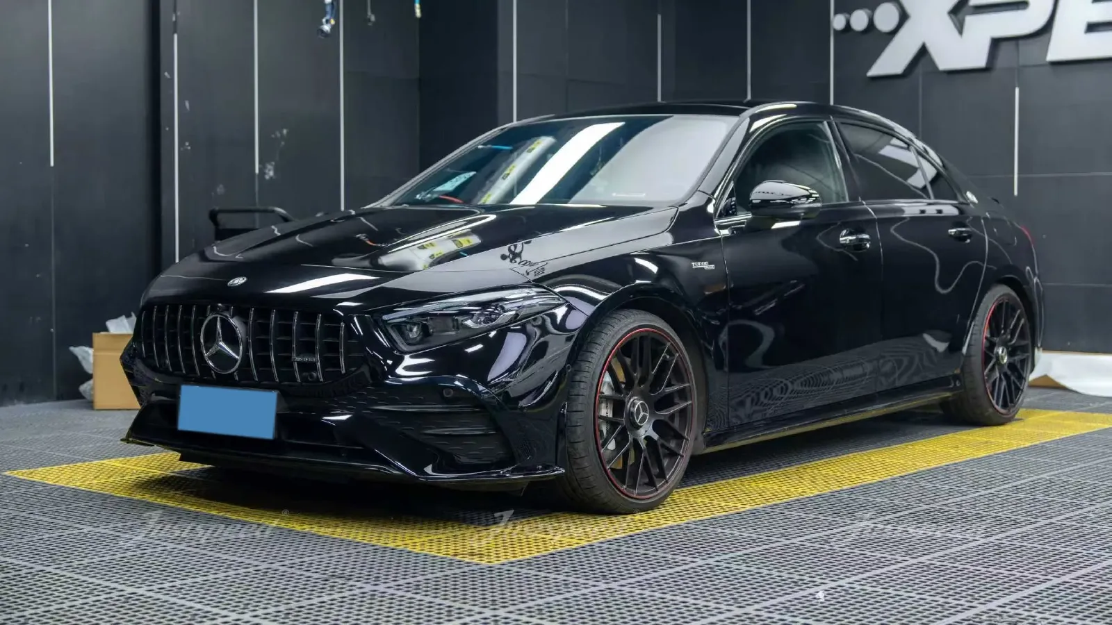2025 Mercedes-Benz A AMG 2.0T 306HP L4 8DCT,autocango,china used car exporter,china ev exporter,chinese used car exporter,chinese used ev exporter