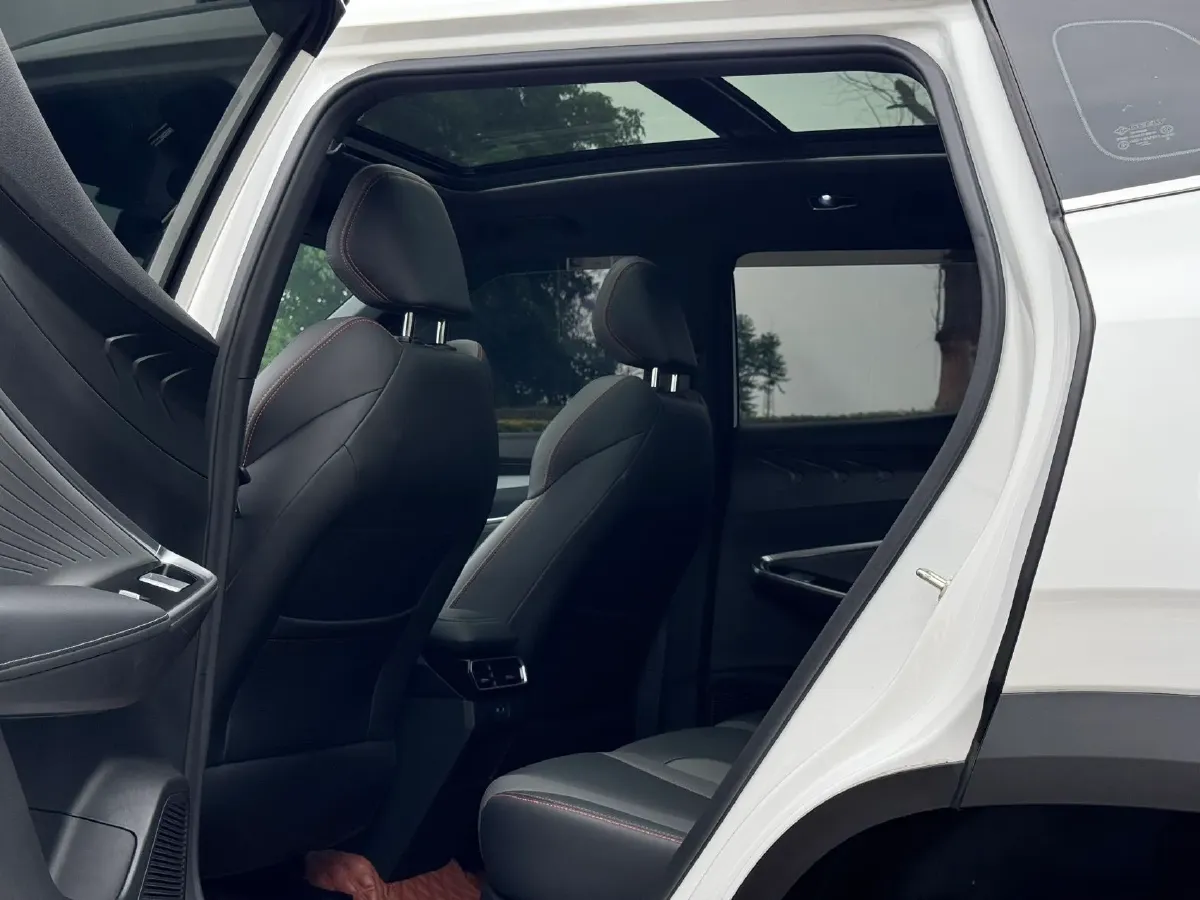 2023 Geely Azkarra 1.5T 181HP L4 7DCT,autocango,china used car exporter,china ev exporter,chinese used car exporter,chinese used ev exporter
