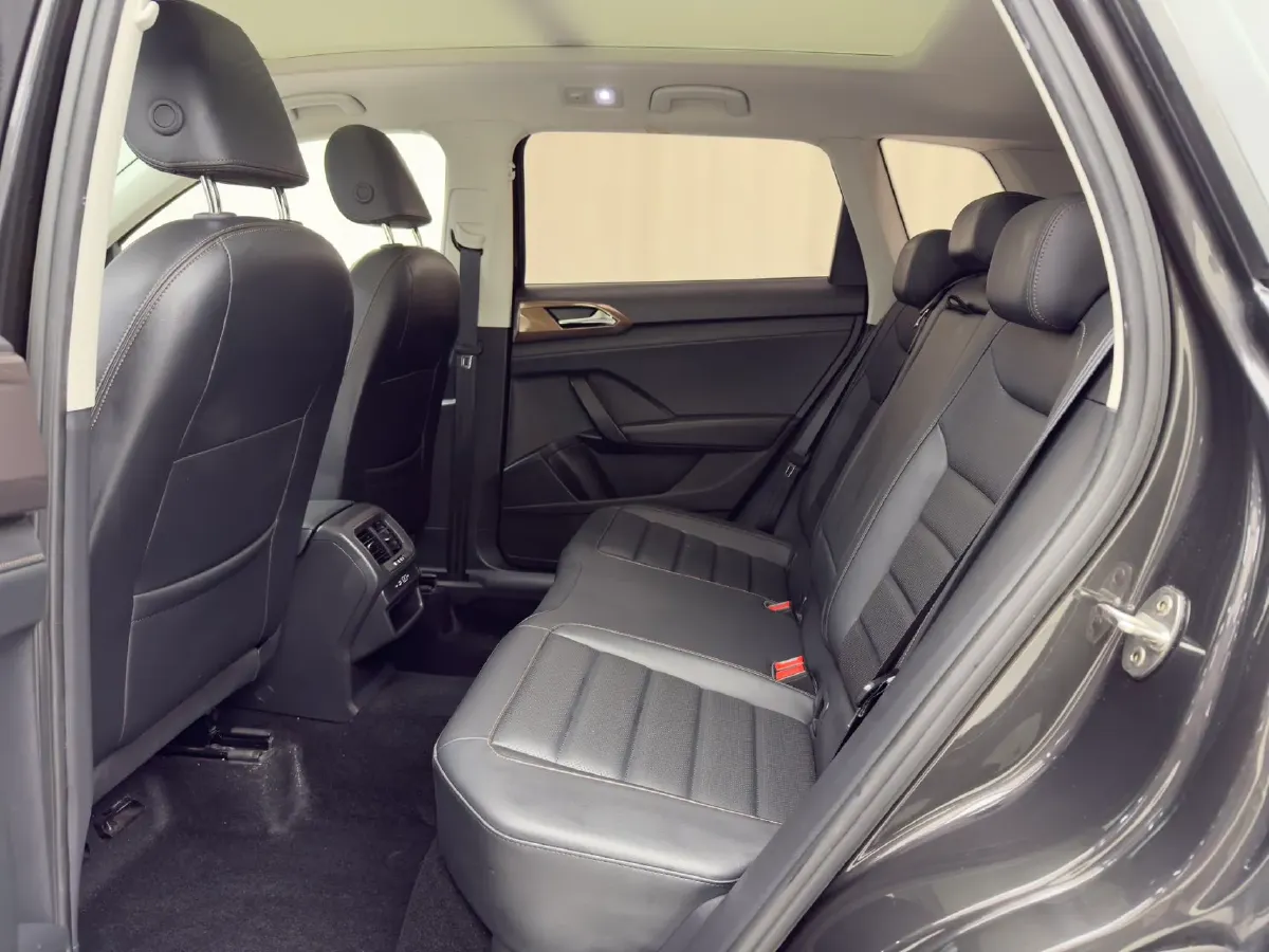 2021 Volkswagen Tharu 1.4T 150HP L4 7DCT,autocango,china used car exporter,china ev exporter,chinese used car exporter,chinese used ev exporter