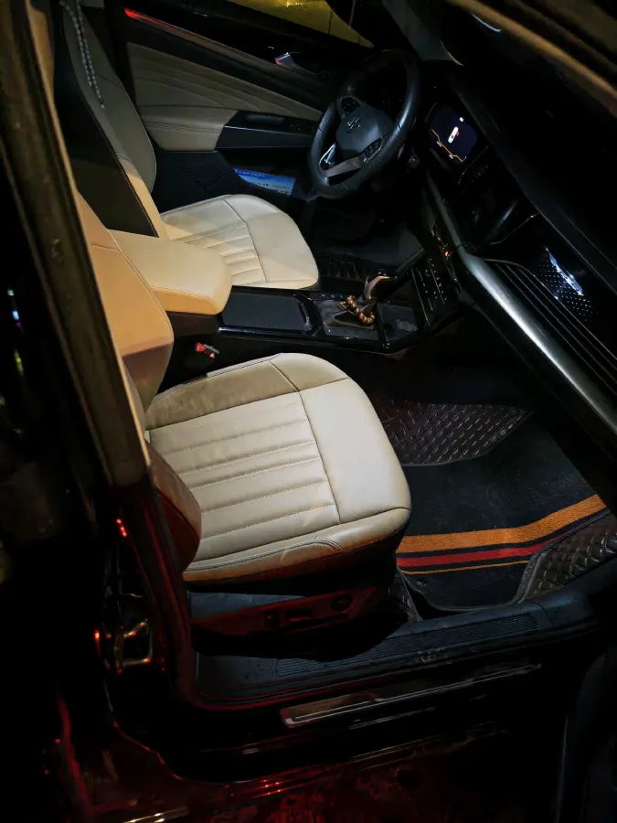 2021 Volkswagen Passat 2.0T 186HP L4 7DCT,autocango,china used car exporter,china ev exporter,chinese used car exporter,chinese used ev exporter