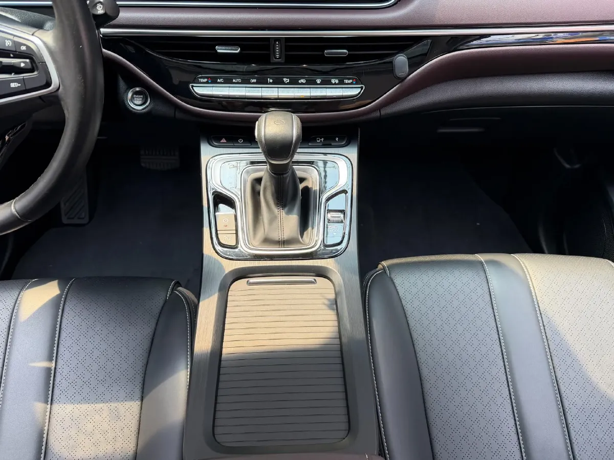 2021 GAC Trumpchi M6 1.5T 169HP L4 7DCT,autocango,china used car exporter,china ev exporter,chinese used car exporter,chinese used ev exporter