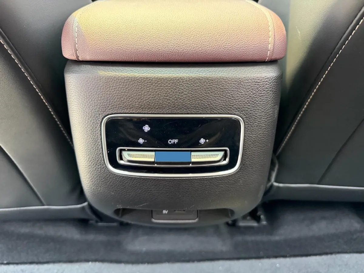 2021 GAC Trumpchi M6 1.5T 169HP L4 7DCT,autocango,china used car exporter,china ev exporter,chinese used car exporter,chinese used ev exporter