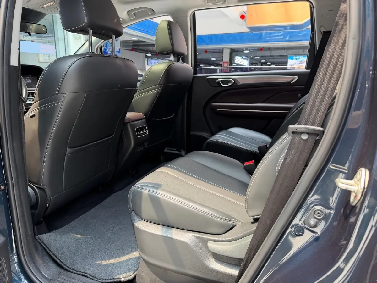 2021 GAC Trumpchi M6 1.5T 169HP L4 7DCT,autocango,china used car exporter,china ev exporter,chinese used car exporter,chinese used ev exporter