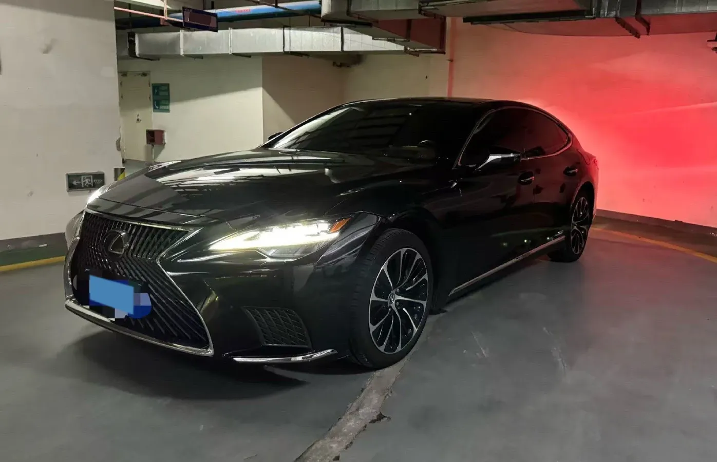 2020 Lexus LS 3.5L 299HP V6 E-CVT Hybrid,autocango,china used car exporter,china ev exporter,chinese used car exporter,chinese used ev exporter