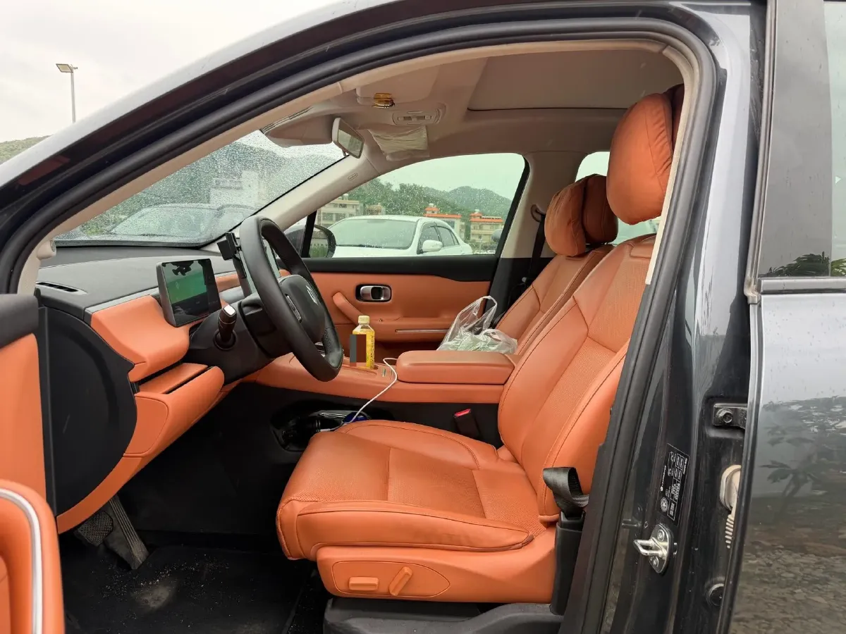 2024 Leapmotor C10 1.5L 95HP L4 REEV 28.4KWH,autocango,china used car exporter,china ev exporter,chinese used car exporter,chinese used ev exporter