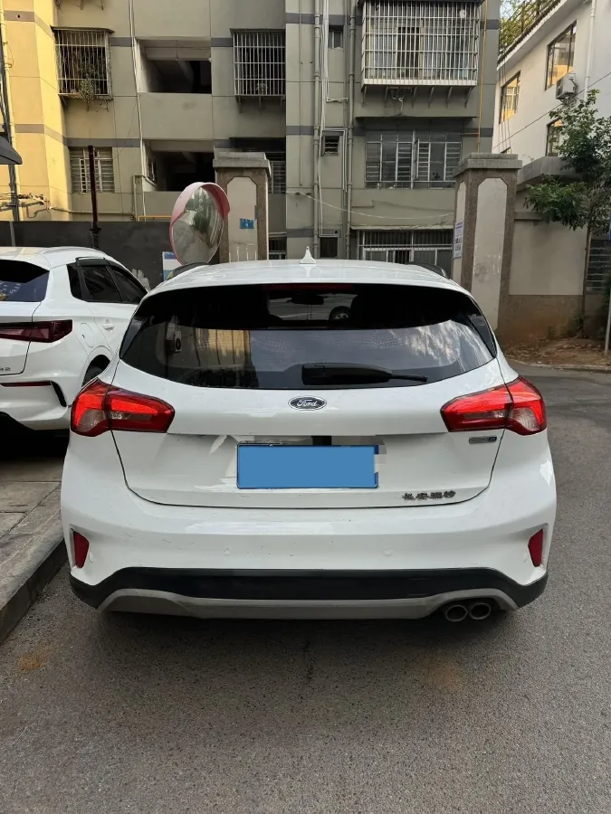 2020 Ford Focus Active 1.5T 174HP L3 8AT,autocango,china used car exporter,china ev exporter,chinese used car exporter,chinese used ev exporter