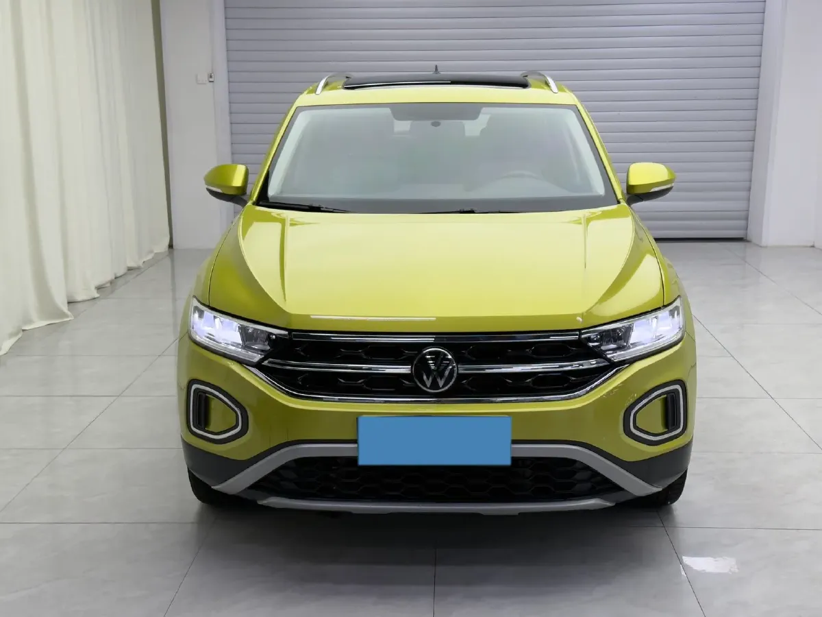 2023 Volkswagen T-Roc 1.4T 150HP L4 7DCT,autocango,china used car exporter,china ev exporter,chinese used car exporter,chinese used ev exporter