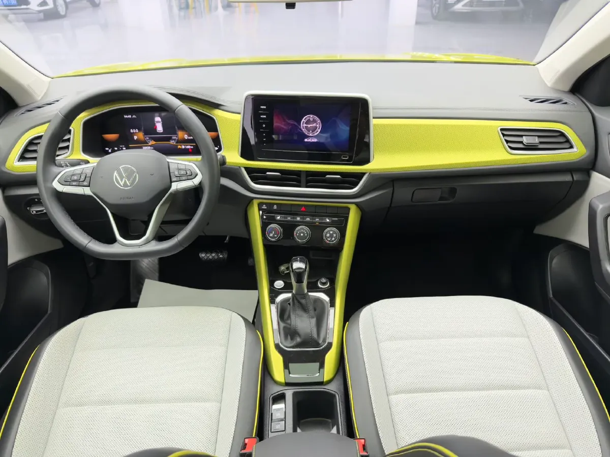 2023 Volkswagen T-Roc 1.4T 150HP L4 7DCT,autocango,china used car exporter,china ev exporter,chinese used car exporter,chinese used ev exporter