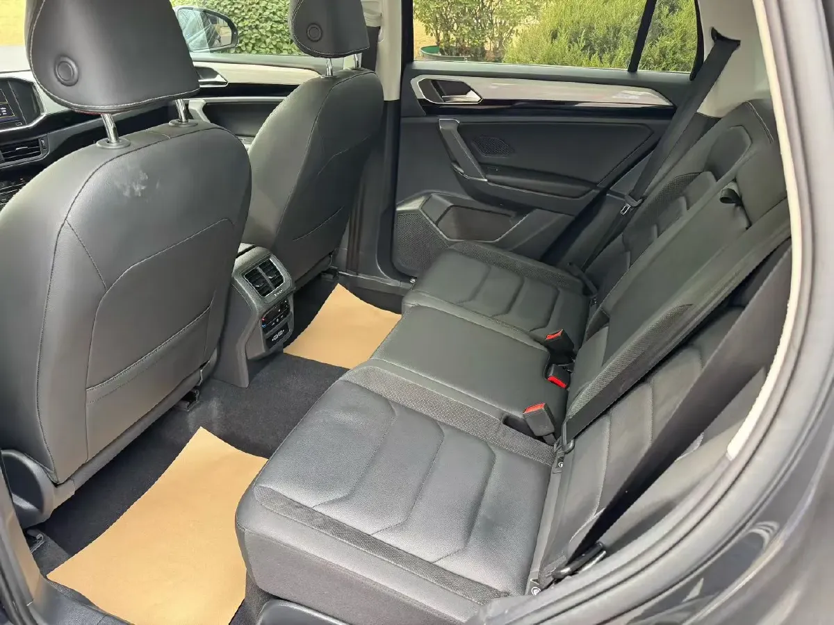 2020 Volkswagen Tayron 2.0T 186HP L4 7DCT,autocango,china used car exporter,china ev exporter,chinese used car exporter,chinese used ev exporter