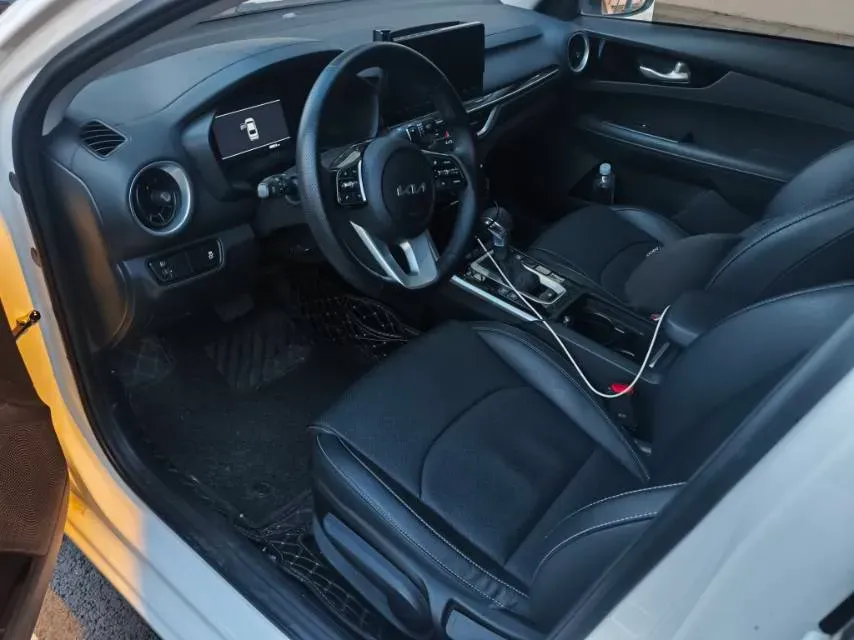 2021 Kia K3 1.5L 115HP L4 CVT,autocango,china used car exporter,china ev exporter,chinese used car exporter,chinese used ev exporter