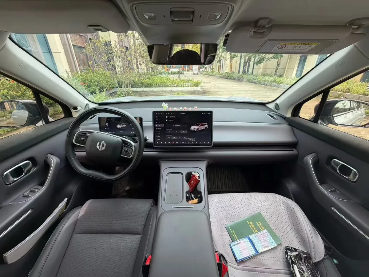 2024 Leapmotor C16 1.5L 95HP L4 REEV 28.4KWH,autocango,china used car exporter,china ev exporter,chinese used car exporter,chinese used ev exporter