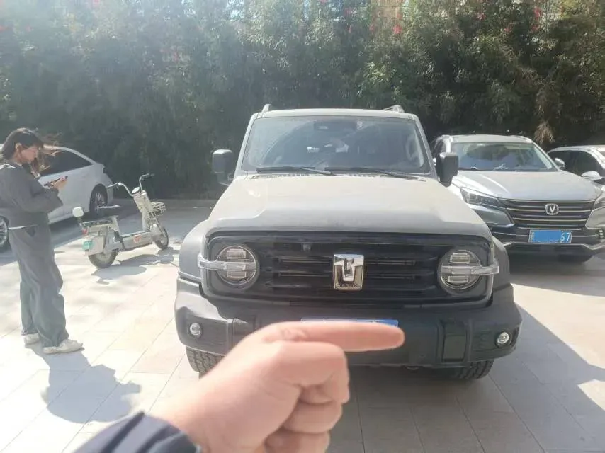 2023 Tank 300 2.0T 227HP L4 8AT,autocango,china used car exporter,china ev exporter,chinese used car exporter,chinese used ev exporter
