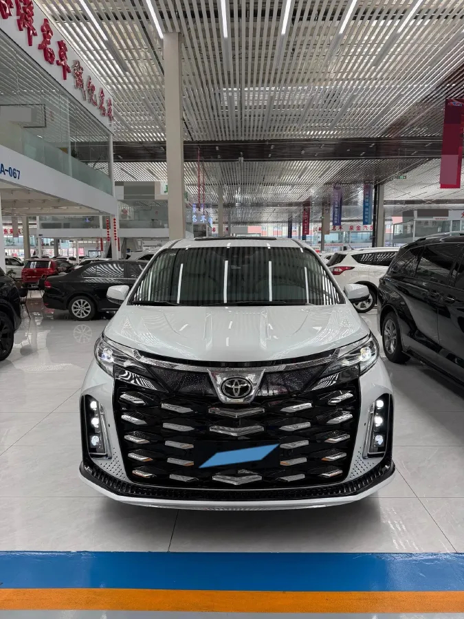 2024 Toyota Sienna 2.5L 189HP L4 E-CVT Hybrid,autocango,china used car exporter,china ev exporter,chinese used car exporter,chinese used ev exporter