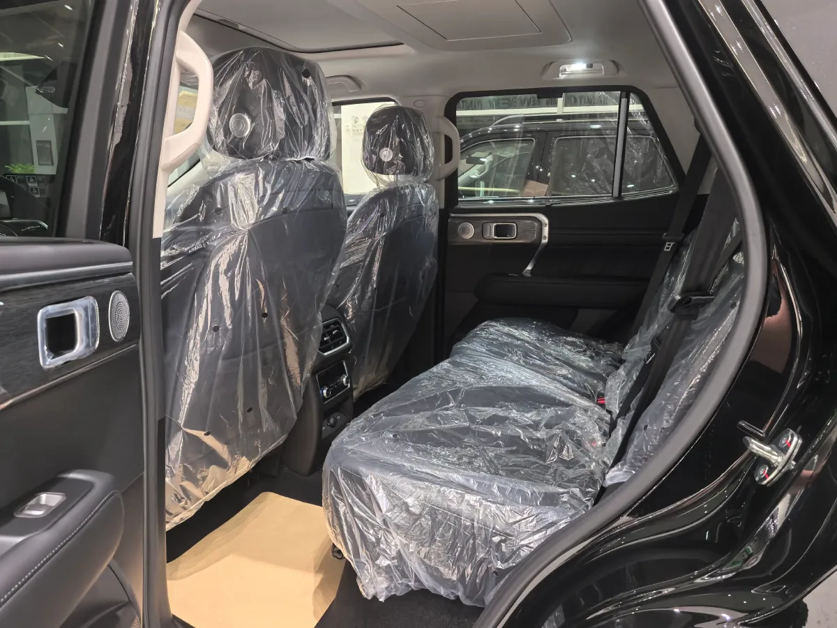 2026 Tank 400 2.0T 252HP L4 9AT PHEV,autocango,china used car exporter,china ev exporter,chinese used car exporter,chinese used ev exporter