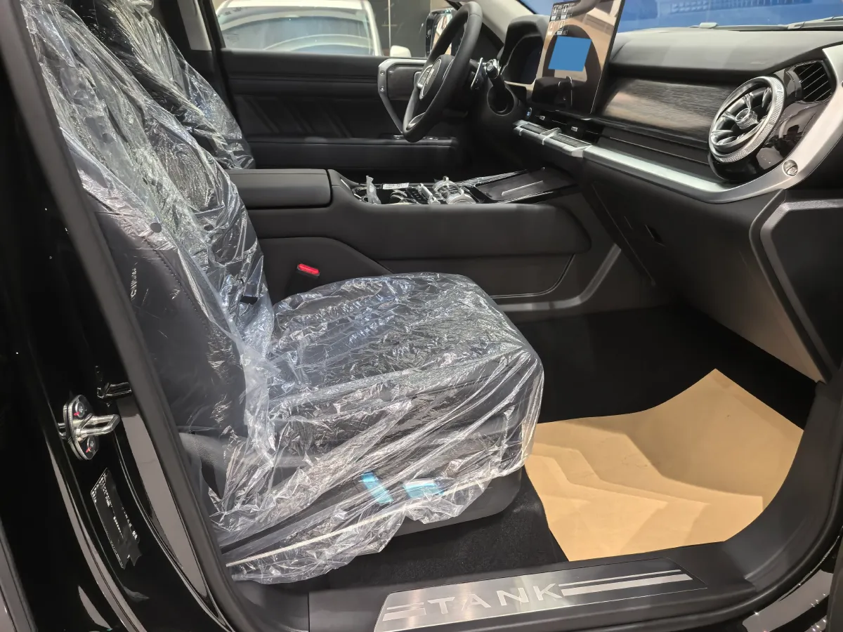 2026 Tank 400 2.0T 252HP L4 9AT PHEV,autocango,china used car exporter,china ev exporter,chinese used car exporter,chinese used ev exporter