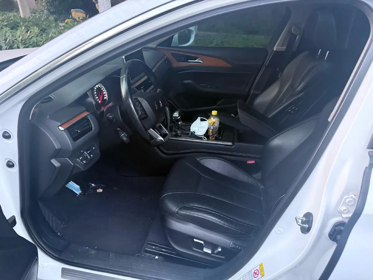 2018 HongQi H5 1.8T 186HP L4 6AT,autocango,china used car exporter,china ev exporter,chinese used car exporter,chinese used ev exporter