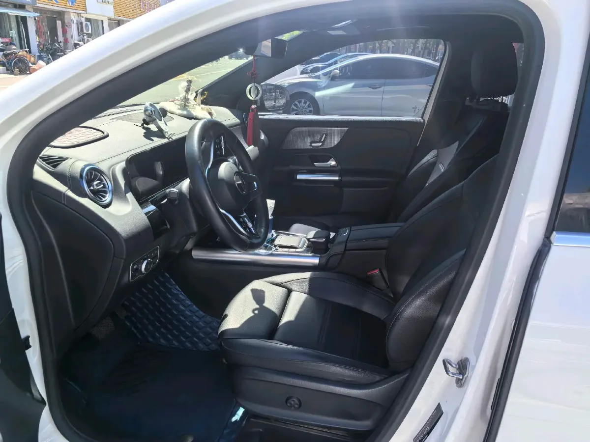 2020 Mercedes-Benz GLA Class 1.3T 163HP L4 7DCT,autocango,china used car exporter,china ev exporter,chinese used car exporter,chinese used ev exporter