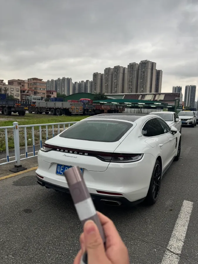 2023 Porsche Panamera 2.9T 330HP V6 8DCT,autocango,china used car exporter,china ev exporter,chinese used car exporter,chinese used ev exporter