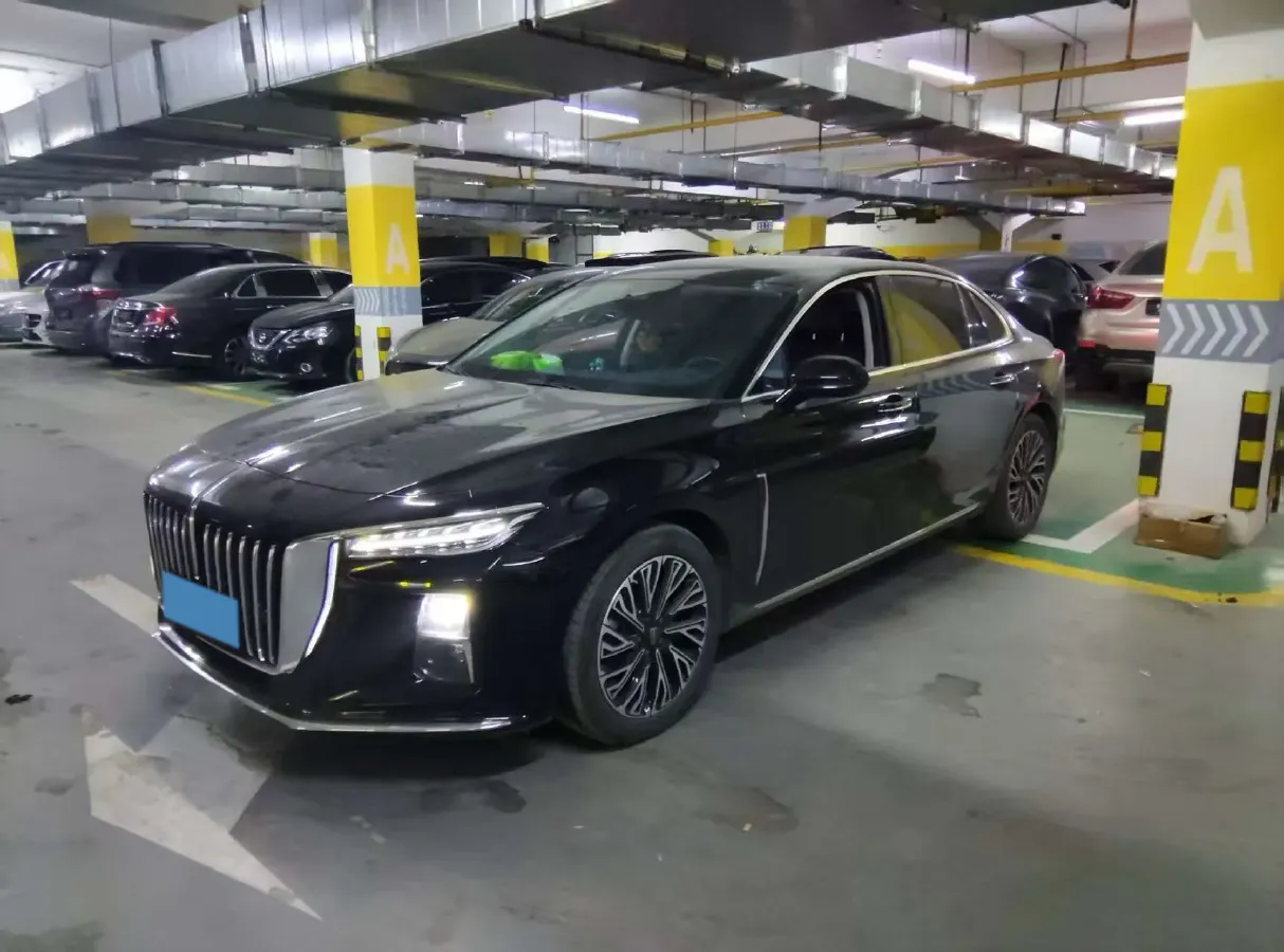 2025 HongQi H5 1.5T 169HP L4 1DHT Hybrid,autocango,china used car exporter,china ev exporter,chinese used car exporter,chinese used ev exporter