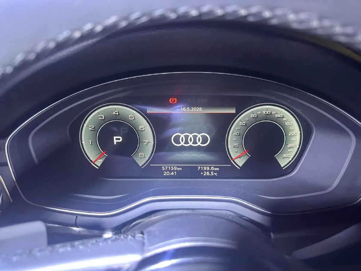 2022 Audi A4L 2.0T 190HP L4 7DCT,autocango,china used car exporter,china ev exporter,chinese used car exporter,chinese used ev exporter