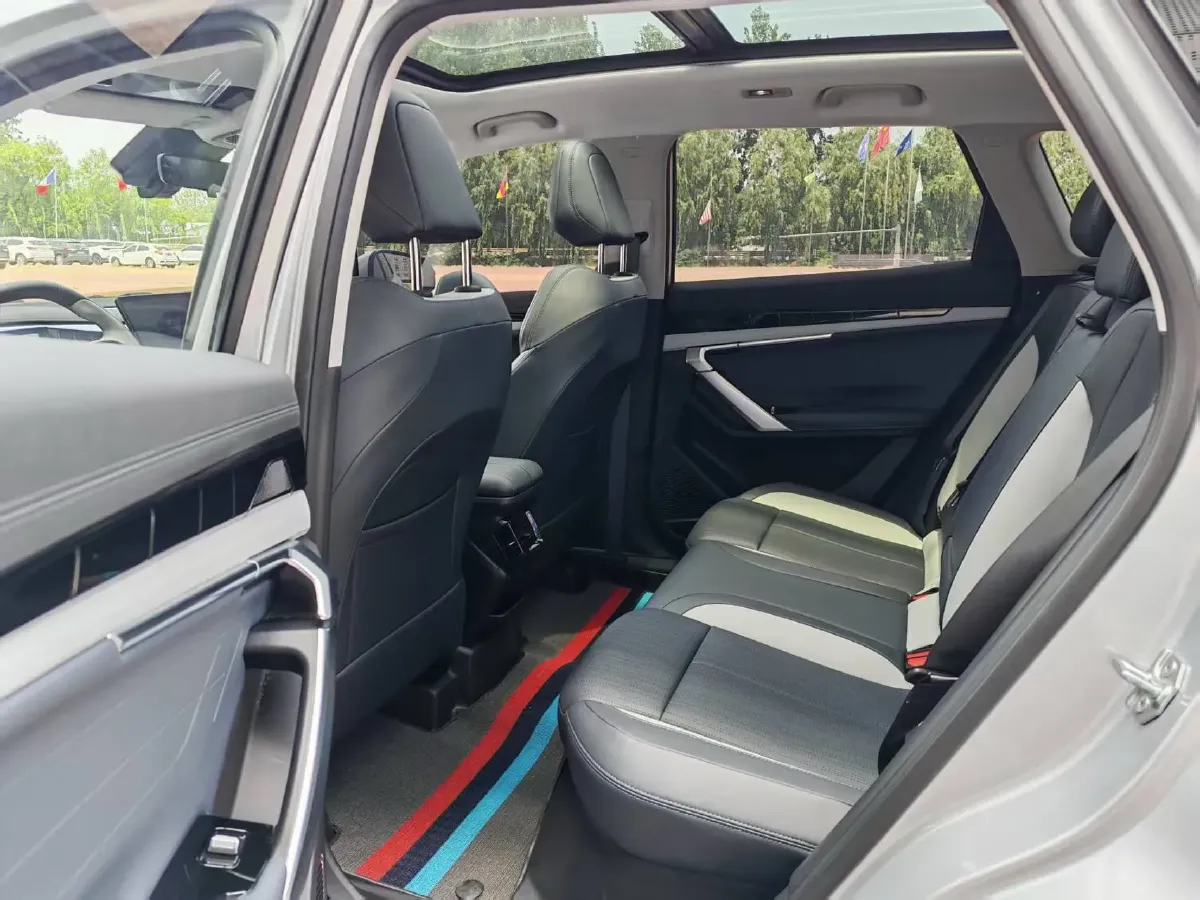 2025 Geely StarRay 1.5T 181HP L4 7DCT,autocango,china used car exporter,china ev exporter,chinese used car exporter,chinese used ev exporter
