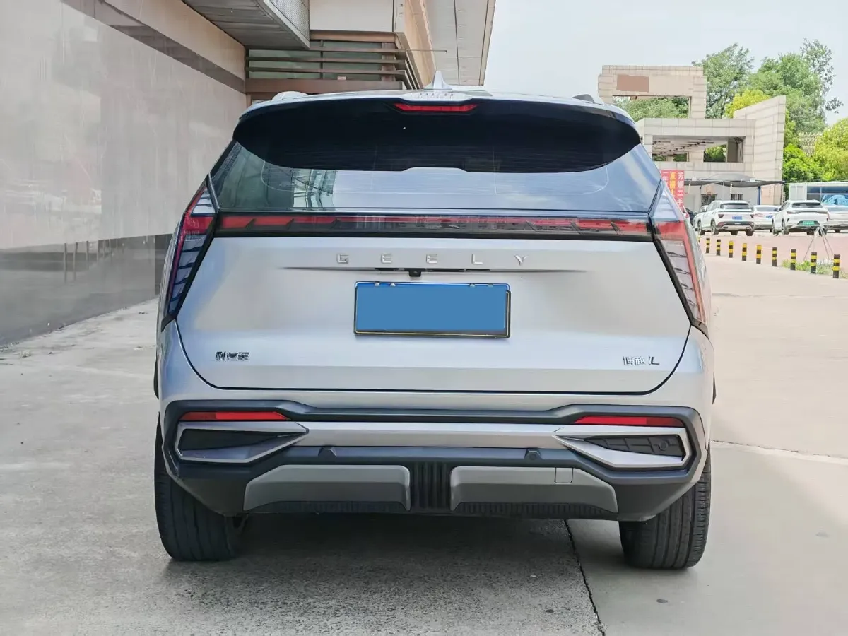 2025 Geely StarRay 1.5T 181HP L4 7DCT,autocango,china used car exporter,china ev exporter,chinese used car exporter,chinese used ev exporter