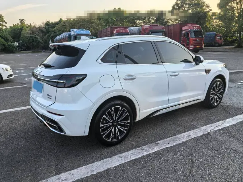 2025 HongQi HS5 2.0T 252HP L4 8AT,autocango,china used car exporter,china ev exporter,chinese used car exporter,chinese used ev exporter
