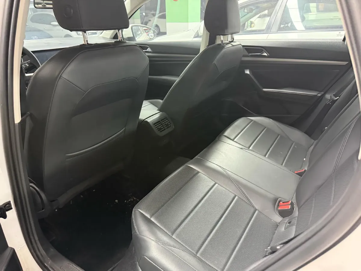 2022 Buick Verano 1.5T 184HP L4 CVT,autocango,china used car exporter,china ev exporter,chinese used car exporter,chinese used ev exporter