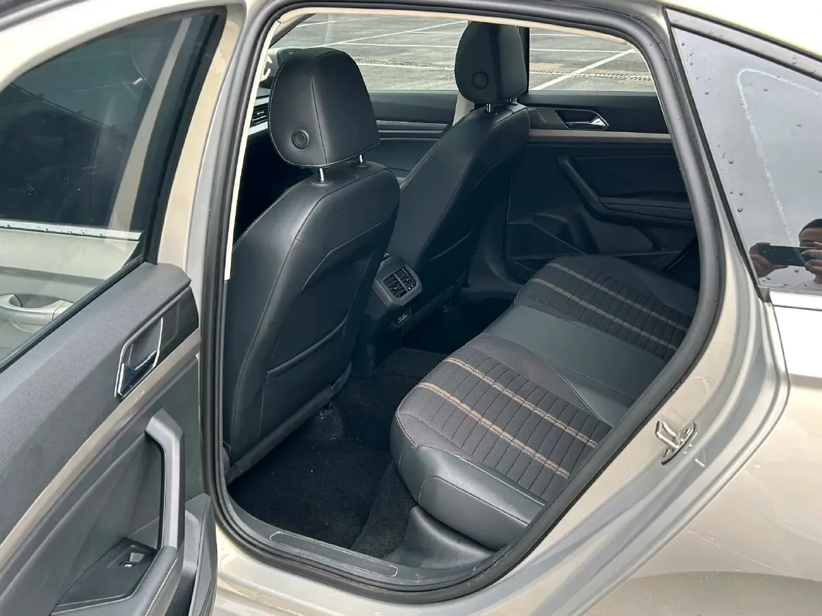 2021 Volkswagen Lavida 1.4T 150HP L4 7DCT,autocango,china used car exporter,china ev exporter,chinese used car exporter,chinese used ev exporter