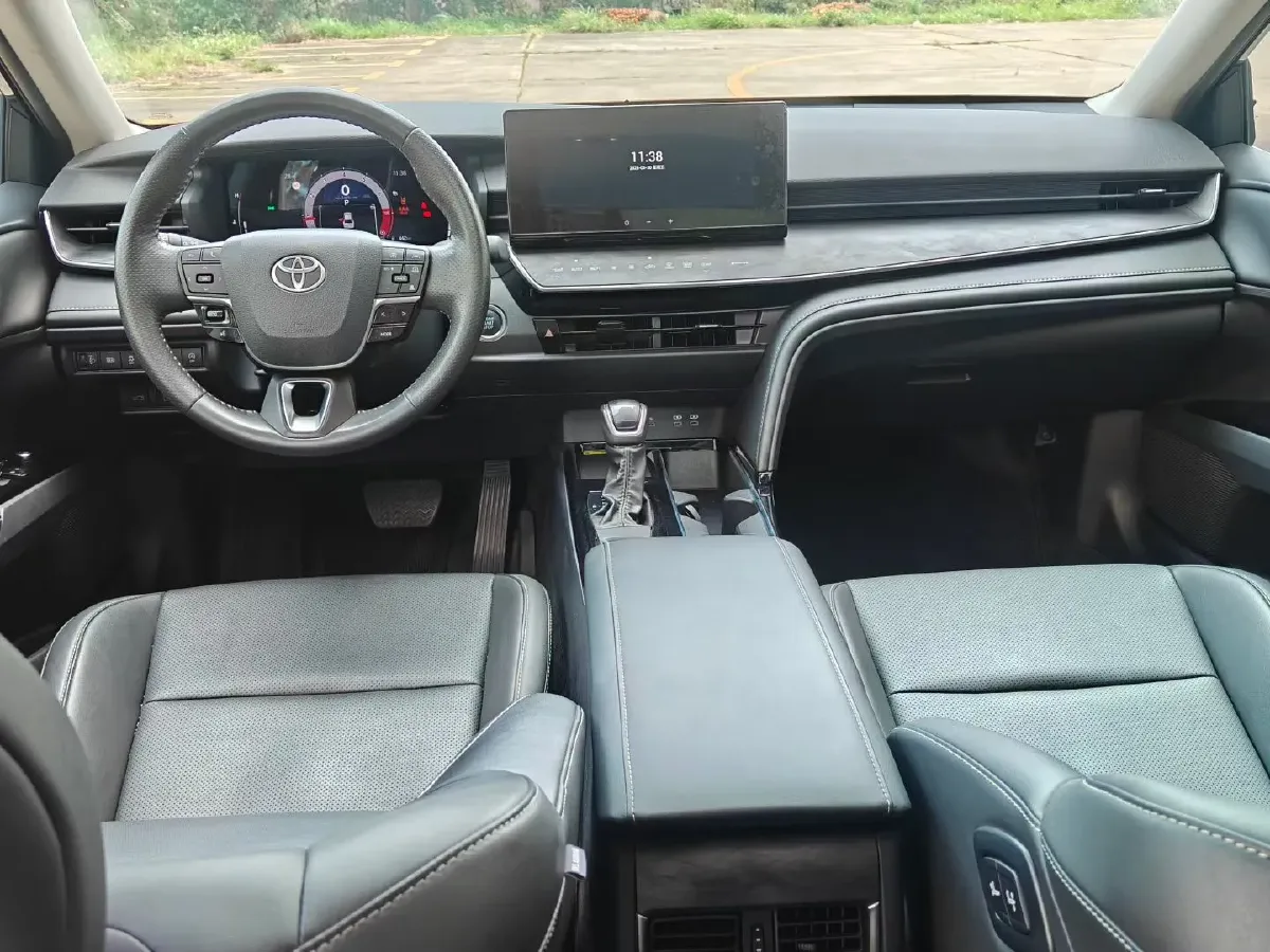 2024 Toyota Camry 2.0L 173HP L4 CVT,autocango,china used car exporter,china ev exporter,chinese used car exporter,chinese used ev exporter