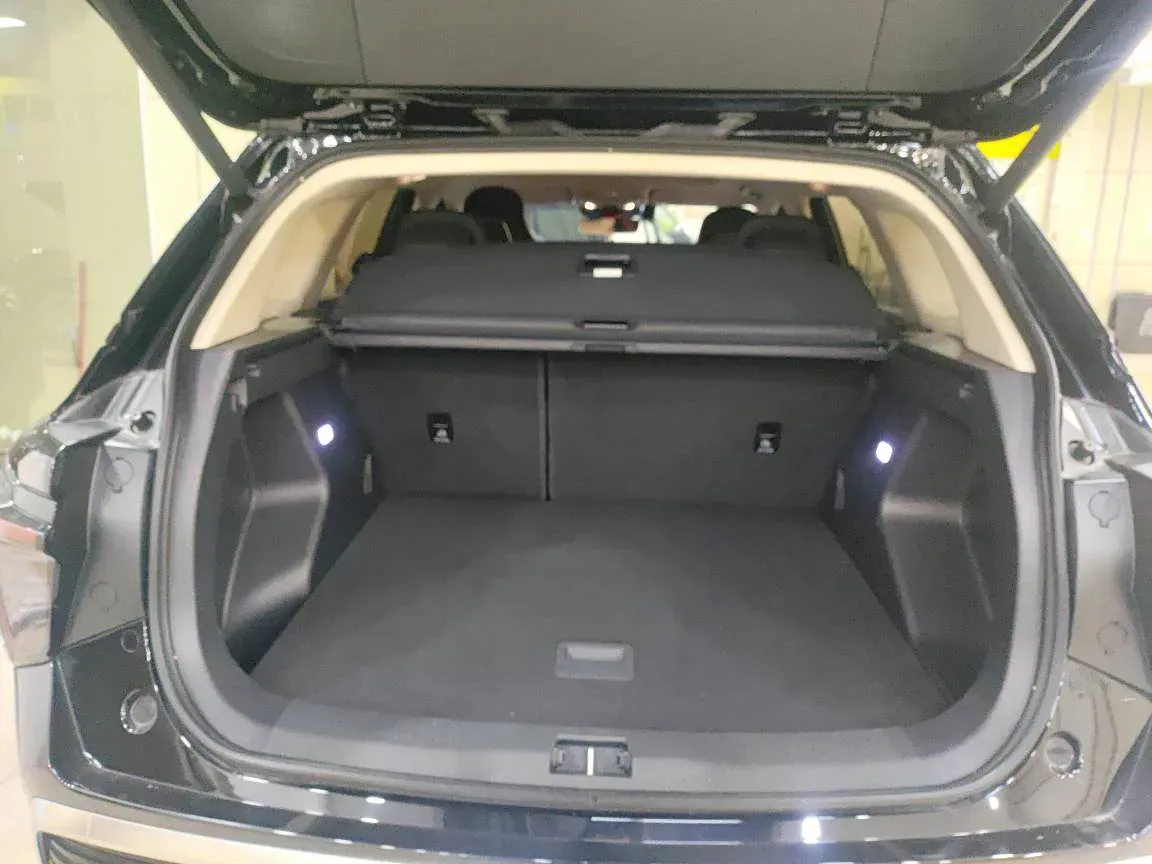 2025 HongQi HS3 1.5T 150HP L4 1DHT PHEV,autocango,china used car exporter,china ev exporter,chinese used car exporter,chinese used ev exporter
