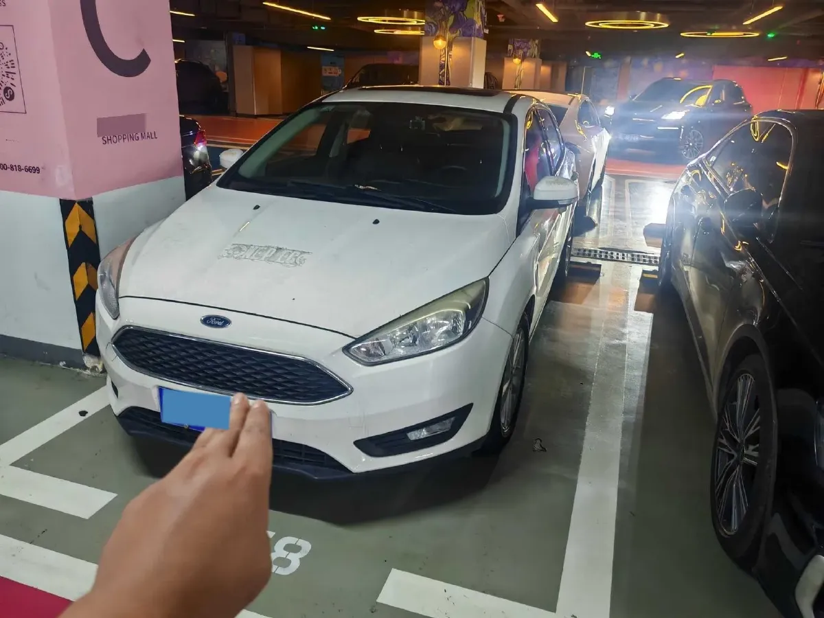 2018 Ford Focus 1.0T 125HP L3 6AT,autocango,china used car exporter,china ev exporter,chinese used car exporter,chinese used ev exporter