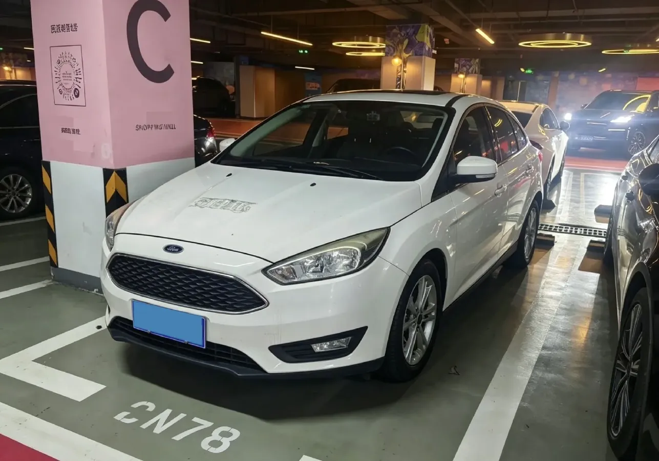 2018 Ford Focus 1.0T 125HP L3 6AT,autocango,china used car exporter,china ev exporter,chinese used car exporter,chinese used ev exporter