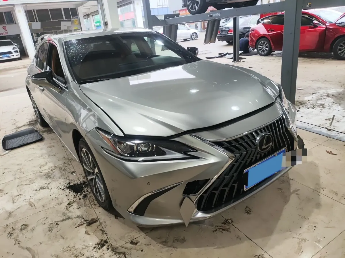 2022 Lexus ES 2.0L 173HP L4 CVT,autocango,china used car exporter,china ev exporter,chinese used car exporter,chinese used ev exporter