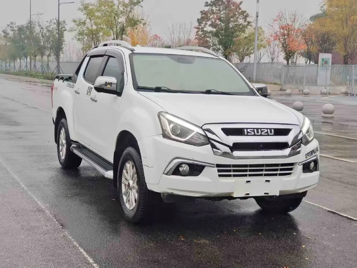 2020 Mitsubishi Outlander 2.4L 192HP L4 CVT,autocango,china used car exporter,china ev exporter,chinese used car exporter,chinese used ev exporter