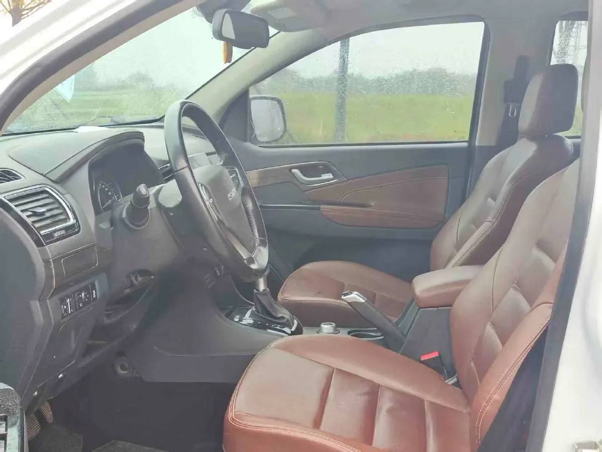 2020 Mitsubishi Outlander 2.4L 192HP L4 CVT,autocango,china used car exporter,china ev exporter,chinese used car exporter,chinese used ev exporter