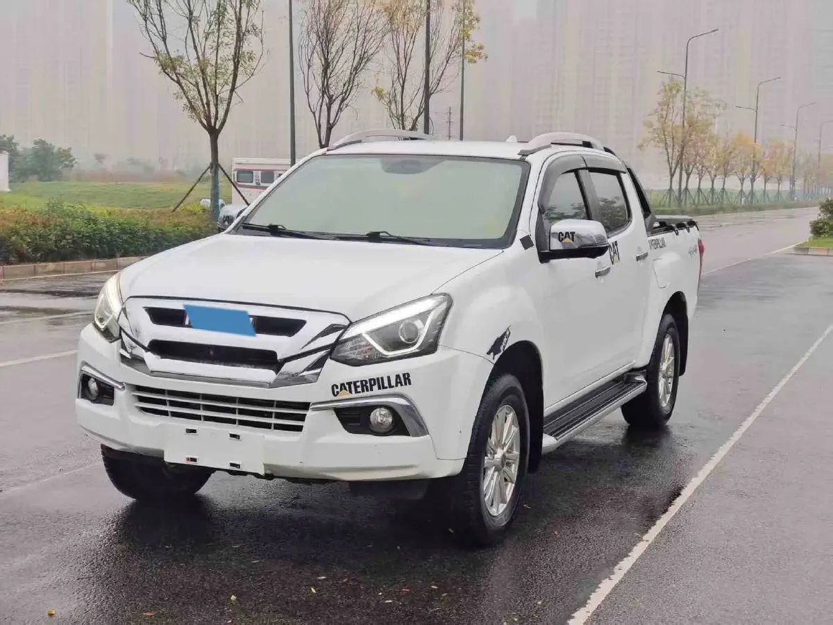 2020 Mitsubishi Outlander 2.4L 192HP L4 CVT,autocango,china used car exporter,china ev exporter,chinese used car exporter,chinese used ev exporter