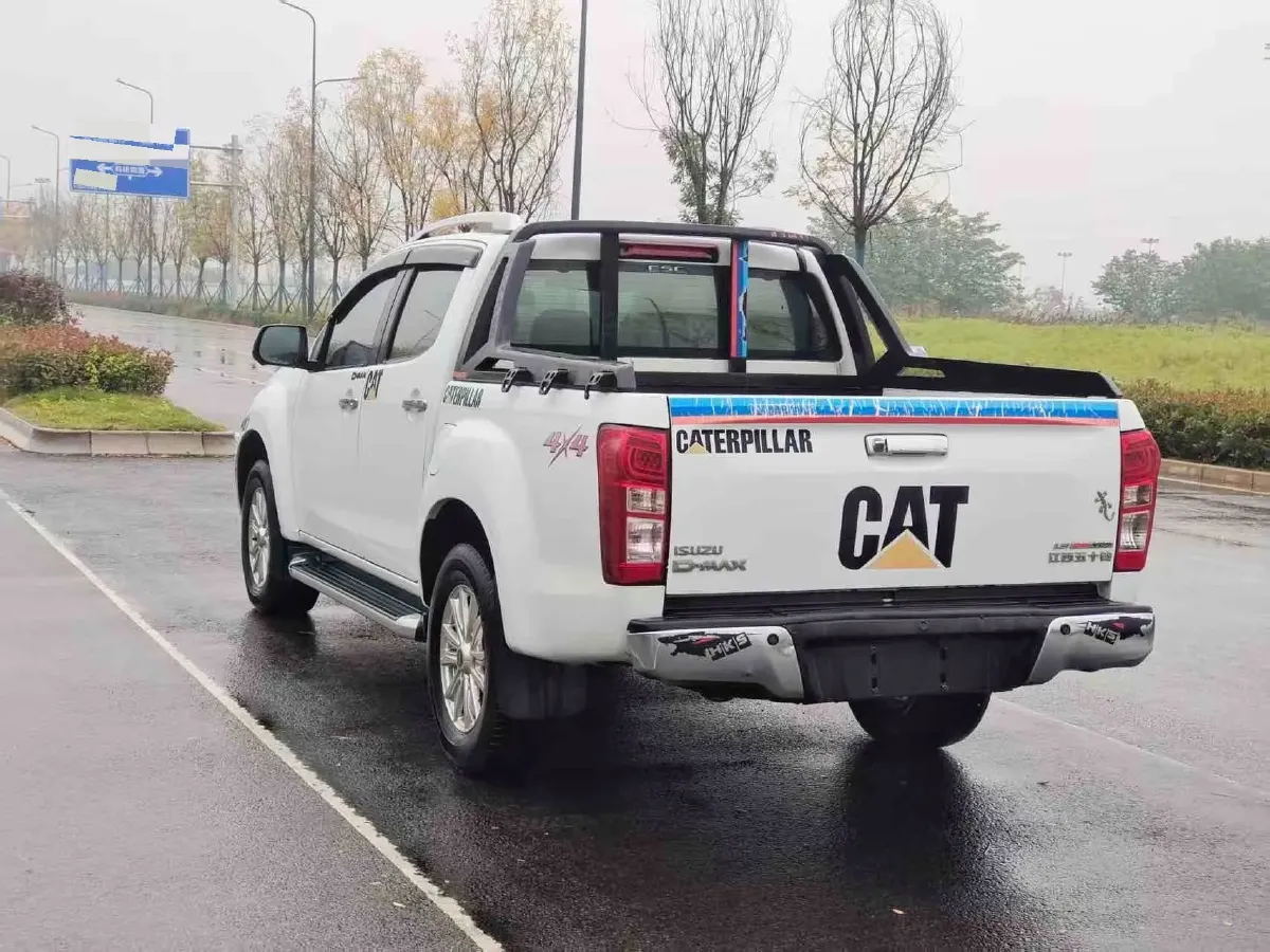 2020 Mitsubishi Outlander 2.4L 192HP L4 CVT,autocango,china used car exporter,china ev exporter,chinese used car exporter,chinese used ev exporter