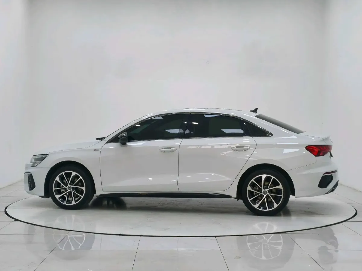 2022 Audi A3 1.4T 150HP L4 7DCT,autocango,china used car exporter,china ev exporter,chinese used car exporter,chinese used ev exporter