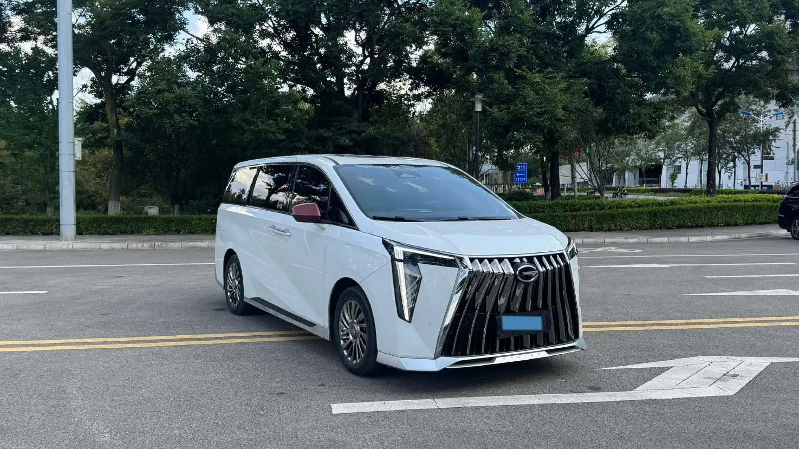 2023 GAC Trumpchi M8 2.0T 252HP L4 8AT,autocango,china used car exporter,china ev exporter,chinese used car exporter,chinese used ev exporter