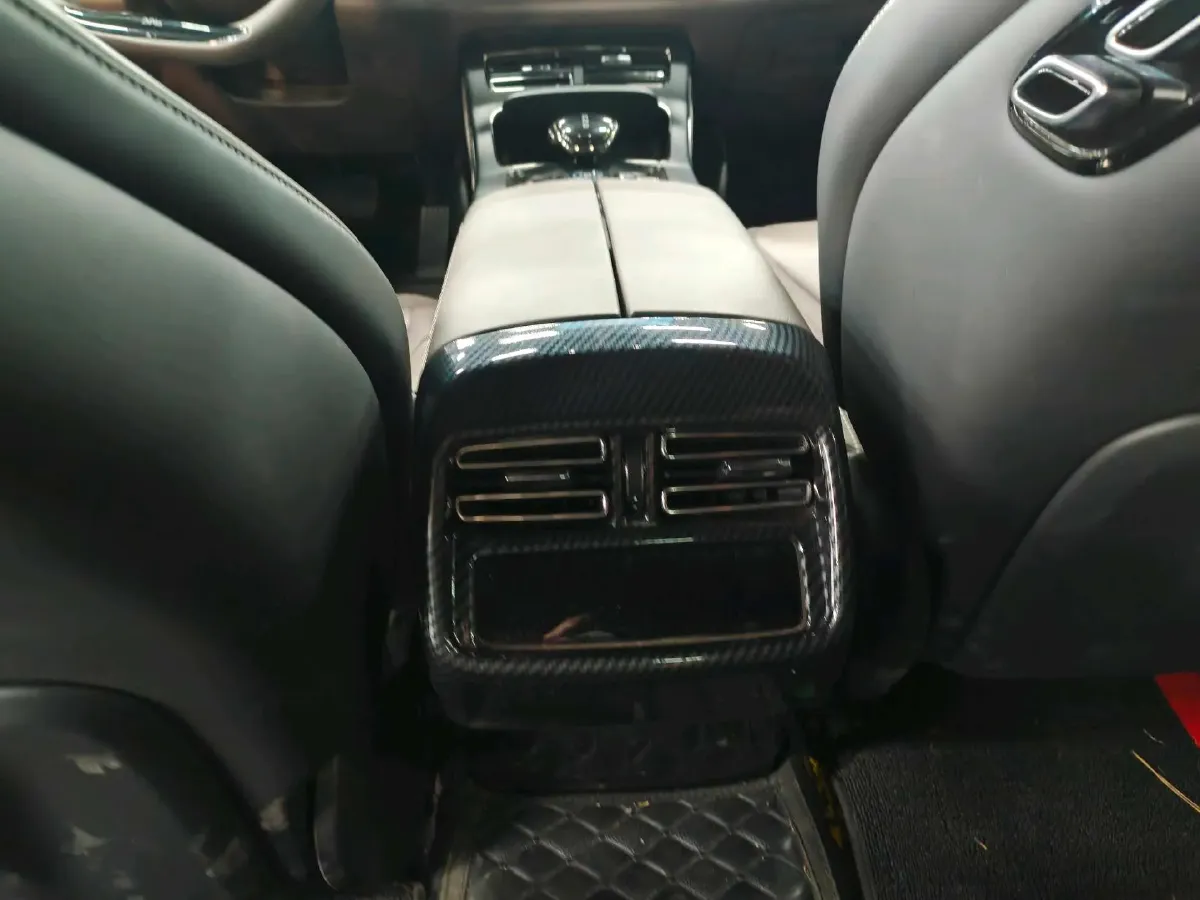 2022 Volkswagen Tiguan L 2.0T 186HP L4 7DCT,autocango,china used car exporter,china ev exporter,chinese used car exporter,chinese used ev exporter