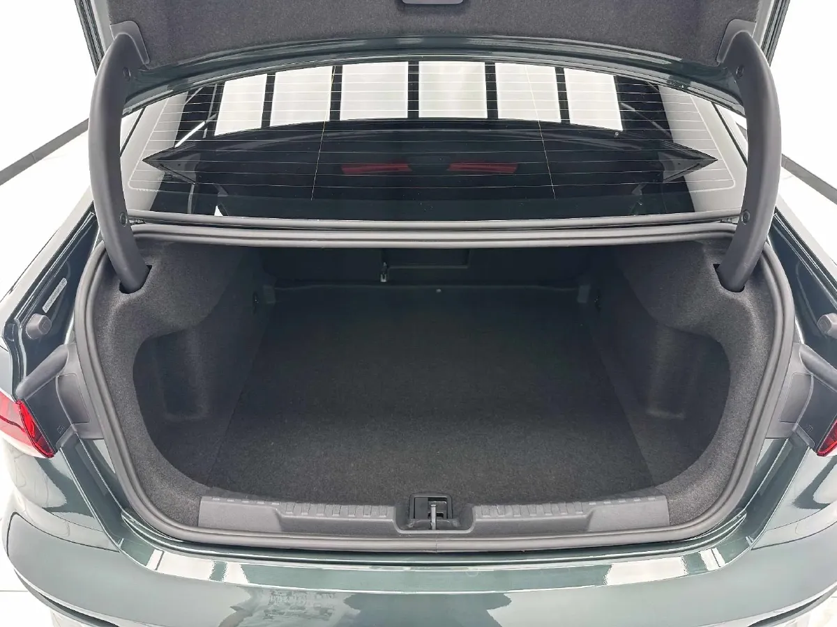 2022 Audi A3 1.4T 150HP L4 7DCT,autocango,china used car exporter,china ev exporter,chinese used car exporter,chinese used ev exporter