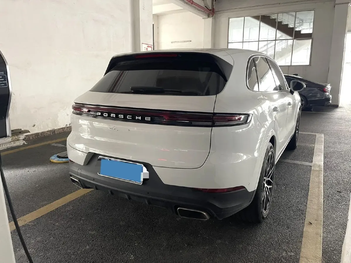 2024 Porsche Cayenne 3.0T 354HP V6 8AT,autocango,china used car exporter,china ev exporter,chinese used car exporter,chinese used ev exporter