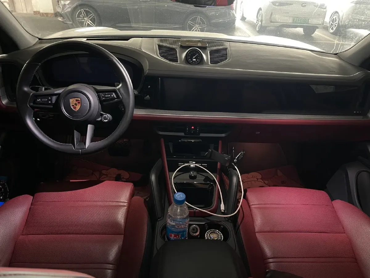 2024 Porsche Cayenne 3.0T 354HP V6 8AT,autocango,china used car exporter,china ev exporter,chinese used car exporter,chinese used ev exporter