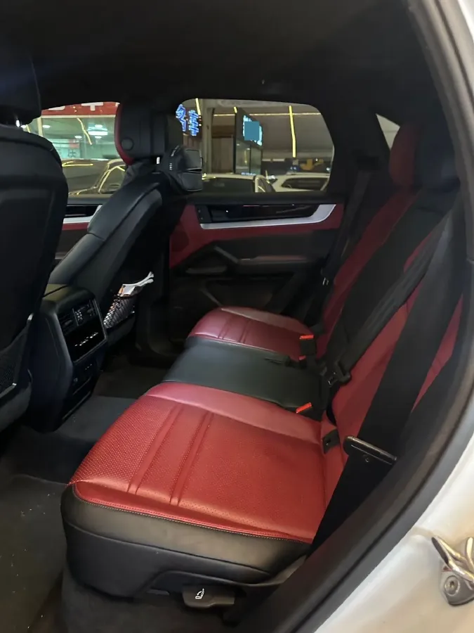 2024 Porsche Cayenne 3.0T 354HP V6 8AT,autocango,china used car exporter,china ev exporter,chinese used car exporter,chinese used ev exporter