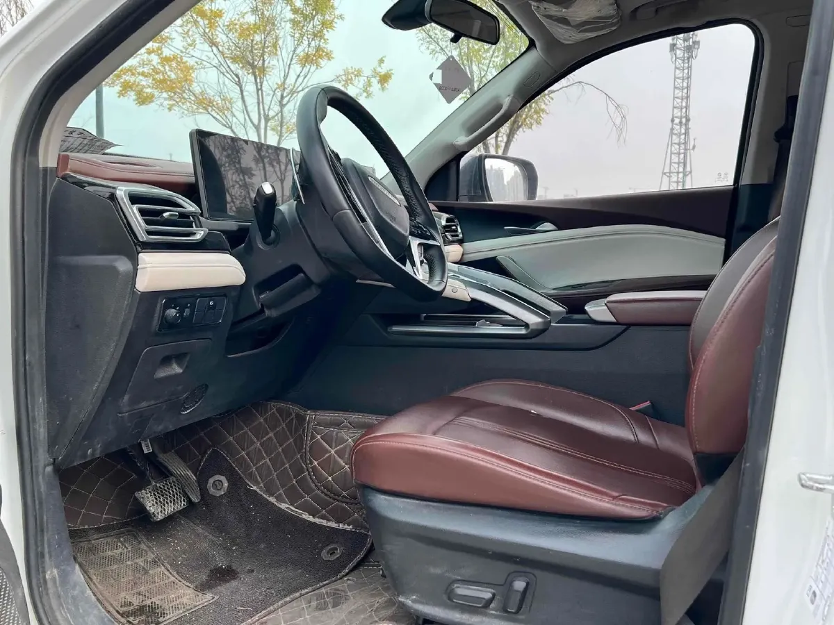 2023 MAXUS Interstellar 2.0T 143HP L4 6AT,autocango,china used car exporter,china ev exporter,chinese used car exporter,chinese used ev exporter