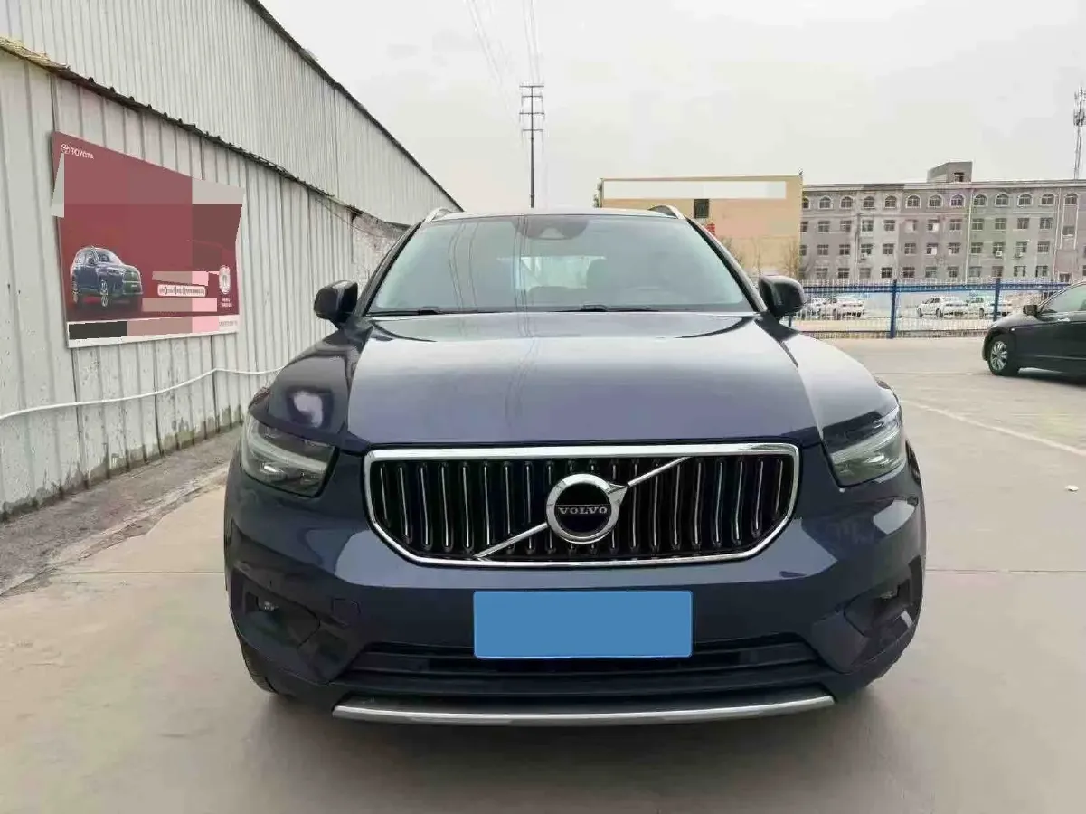2021 Volvo XC40 2.0T 190HP L4 8AT,autocango,china used car exporter,china ev exporter,chinese used car exporter,chinese used ev exporter